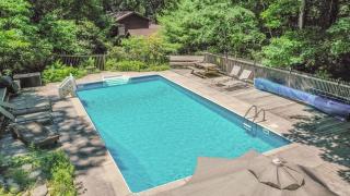Tucked Inn - Swanton - 7