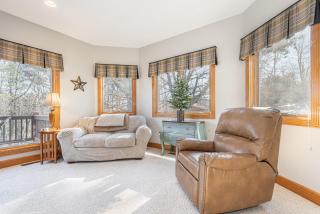Marsh Hill Villa - McHenry - 1