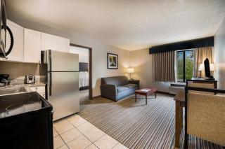 Best Western Park Oasis Inn - 5