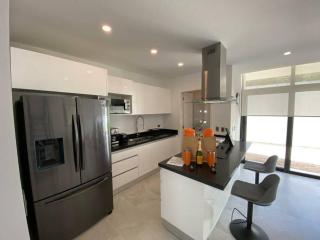 Villa Luxury Downtown-Tulum Countryclub Bahia Principe - Akumal - 4
