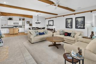 Alpine Suite - Minutes to RMNP, Hot Tub! - 5