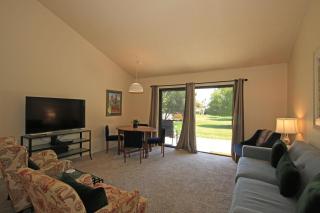 PS860 - Close to Pool - Alice Lodging - 9