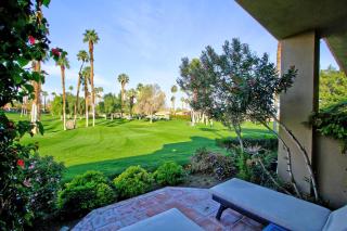 V3833 - End Drive - Meredith Lodging - Palm Desert - 9