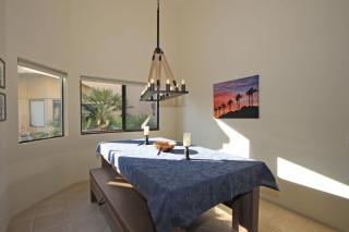 V3833 - End Drive - Meredith Lodging - Palm Desert - 3