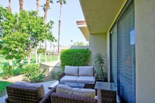 V3986 - 2 Hole Circle - Meredith Lodging - Palm Desert - 9