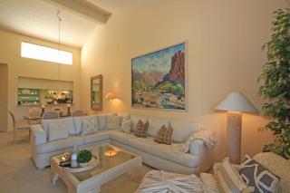 V3986 - 2 Hole Circle - Meredith Lodging - Palm Desert - 5