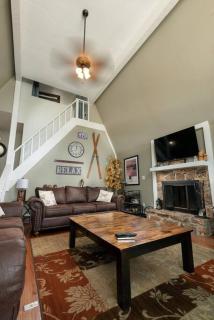Lakeside Bliss Your Ozarks Getaway - Osage Beach - 8