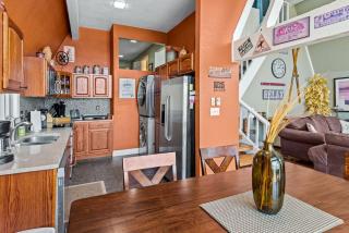 Lakeside Bliss Your Ozarks Getaway - 5