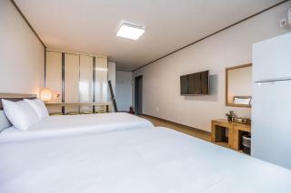 Nadia Jeju - Jeju - 4
