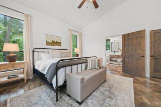 NEW! HGTV Cabin/Secluded/Mini Putt & Ping Pong! - Broken Bow - 3