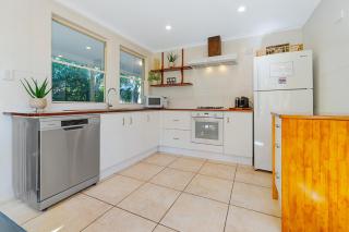 Fuller Holidays - The Rock Belongil Beach - 4