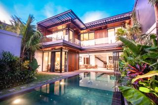 Stylish 4br Villa, 200m To Canggu's Beach Escape - Canggu - 0