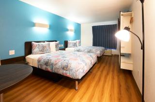 Emblaze Hotel - Three Rivers - 7