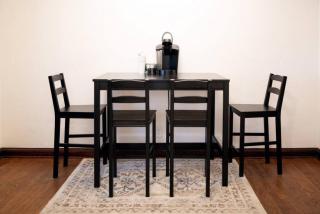 Cozy 1-bedroom apartment with free parking - 5