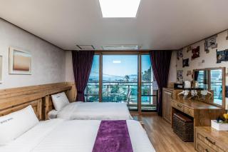 Cheonjiyeon Hotel - Seogwipo - 2