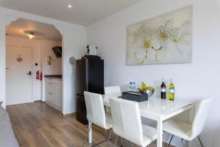 Sunny Studio - Only 5-Min Walk to Sea & Dunes - 6