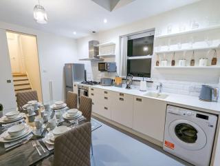 Charming 3BR in Trendy Tottenham Neighborhood - Londra - 8