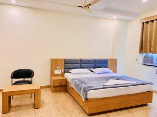 Mauryan's Premier - 6