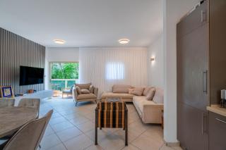 Family Vibe 3BR With Parking - Tel Aviv - 5