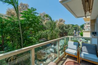 Family Vibe 3BR With Parking - 3