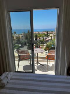 Green Door Getaway - Limassol - 6