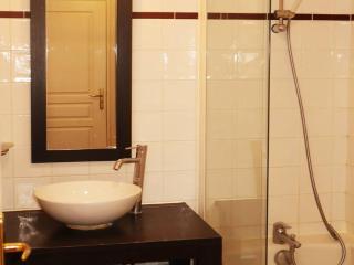 Appartement de standing avec piscine, sauna, hammam et WiFi - FR-1-322-70 - 2