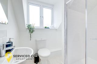 SCA-Arden House 10min to NEC Sleeps 6 Parks 2 Vans - Coventry - 1