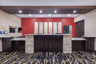 Ramada by Wyndham Grand Forks - Grand Forks - 5