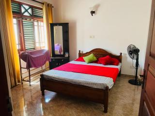 Raskin Apartments - 7