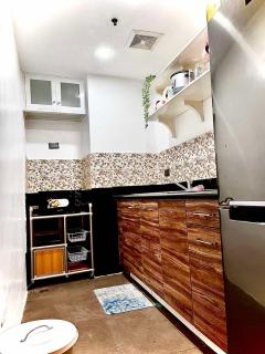Modern Minimalist Condo near Airport - Manila - 5