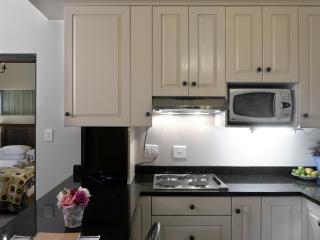 Petit Plaisir is a romantic self-catering cottage on the side of the village no2 - Franschhoek - 8