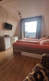 Haus Bergfried - 1
