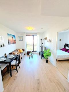 Le Valmy: appartement lumineux au pied du métro - Lione - 1