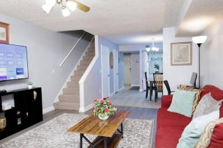 Cozy 3-Bed Athens Getaway, Right Near UGA! - Athens - 0
