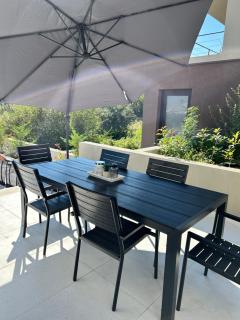 V Residence Apartments - 2