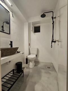 Pouletis Family Apartments - Akroyali Seaview Getaways - Kalamata - 3