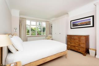 Veeve - Kew Grass House - Kew - 1