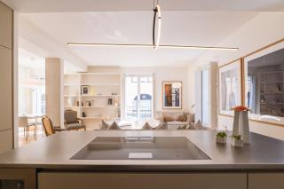 Veeve - Alabaster Bright - Paris - 2