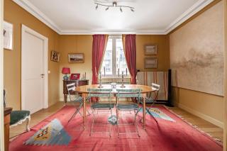 Veeve - A Romance in Rouge - Paris - 6