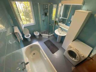 A room in a spacious condo,10 min walk from US ambassy - 3