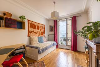 Veeve - A la mode in Batignolles - Paris - 2