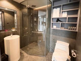 Kamala Beach D68 Exclusive Junior Suite - Kamala Beach - 1