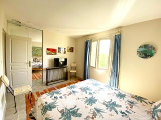 Chambre avec vue - Saint-Quentin-la-Poterie - 7