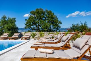 Luxury Villa Glabrova with pool and sauna near the sea on Krk island - Gostinjac - 1
