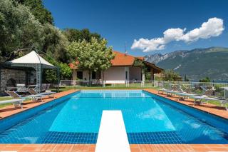 Villa Aurora- Villa esclusiva con piscina e splendida vista lago - Gargnano - 5