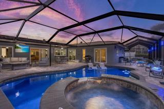 Stunning Waterfront Villa Direct Gulf Access, Kayaks, Heated Pool Sanctuary on Savona - Cape Coral - 8