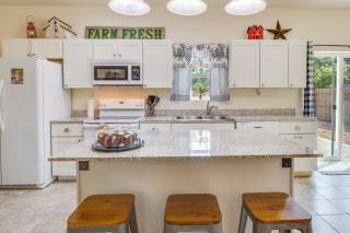 Charming Gravois Mills Escape with Private Backyard! - Gravois Mills - 1