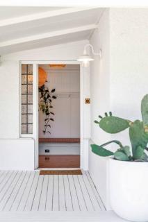 THE OSLO on Broadway with Pool Villa 1 - 5