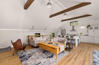 The Barn - Modern Living in Small Town Vermont - 9