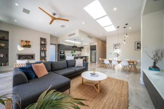 Vogue on Victoria Forestville - Wayville - 3